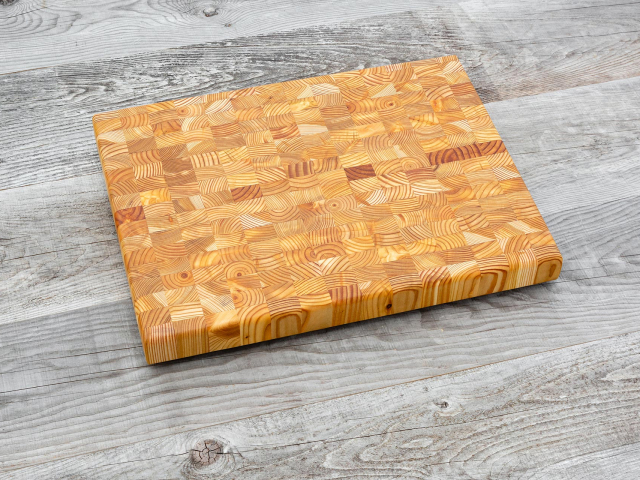 Random design medium cutting board