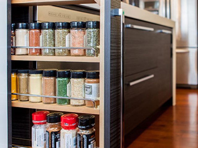 Pull Out Spice Rack Base
