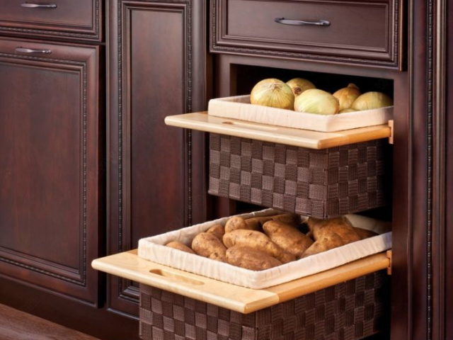 Pull-Out Woven Baskets