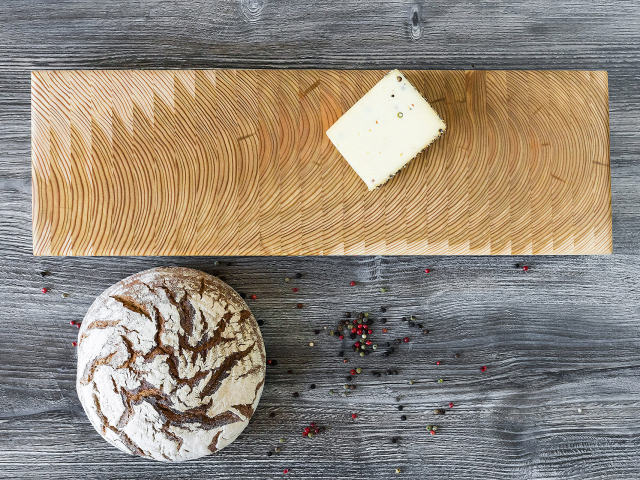 Tiger strip buffet board