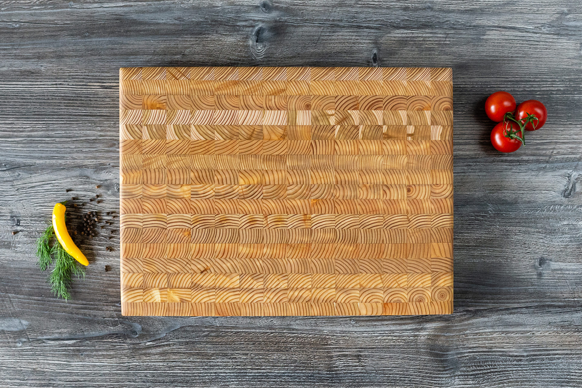 Medium end-grain cutting board